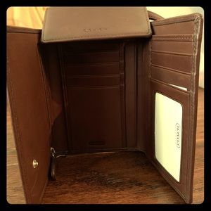 Coach wallet/crossbody